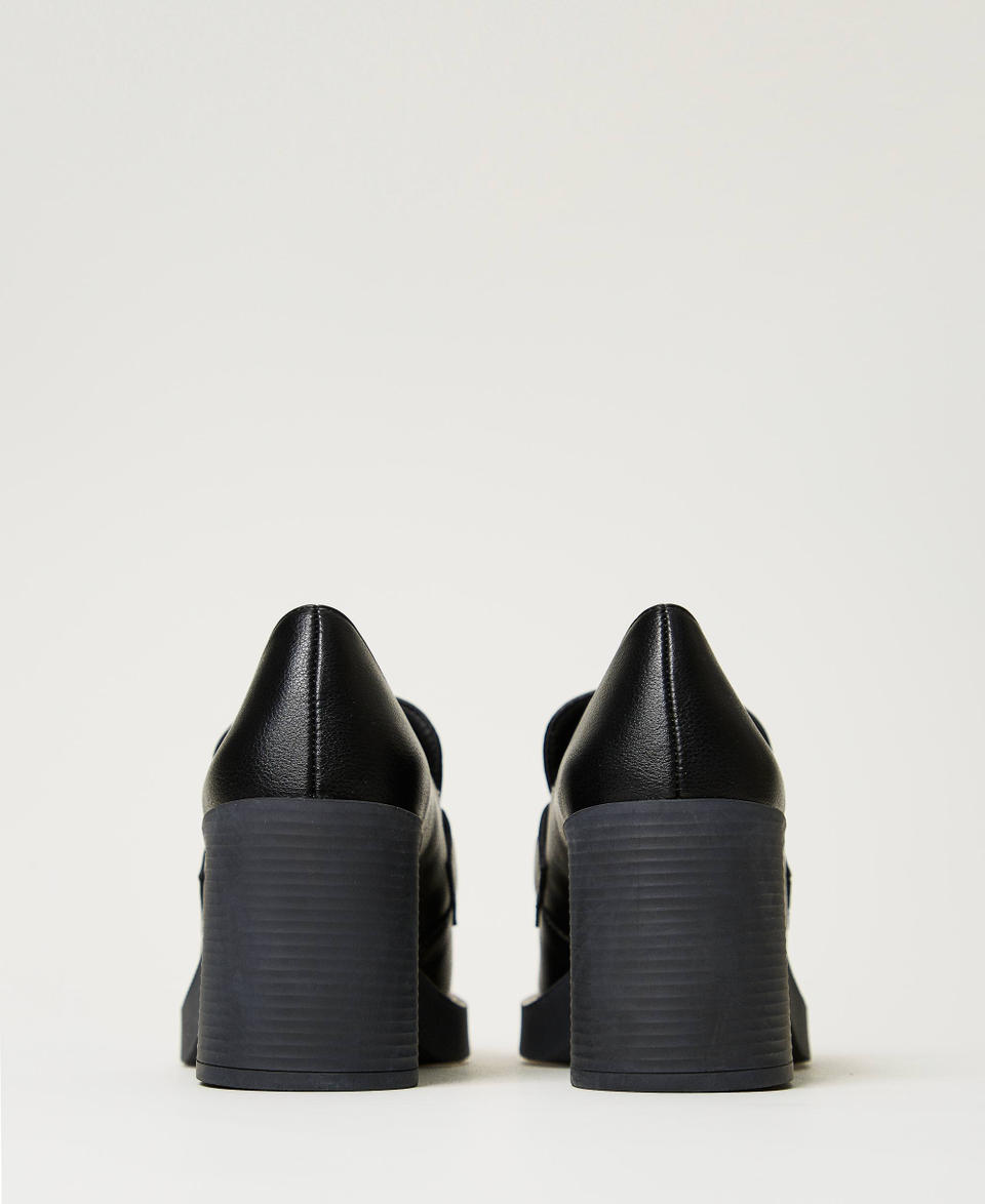 Twin Set Mocassini alti con morsetto Oval T Vendita Calda