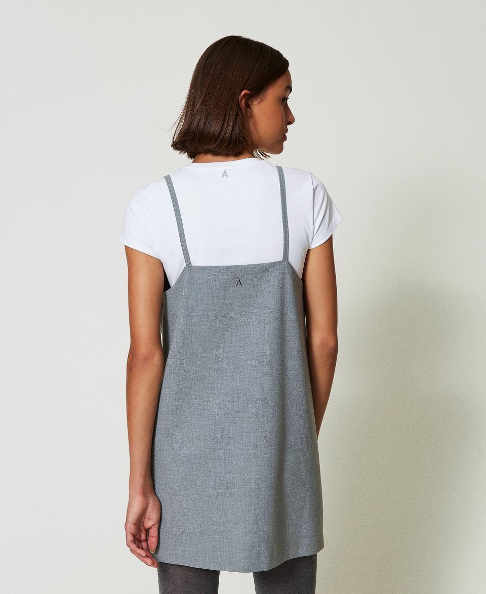 Twin Set Abito corto con ricami e T-shirt Affare Del Giorno