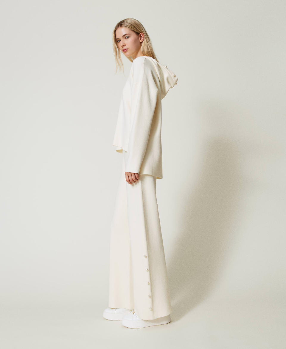 Twin Set Pantaloni wide leg in maglia con perle Convenienza