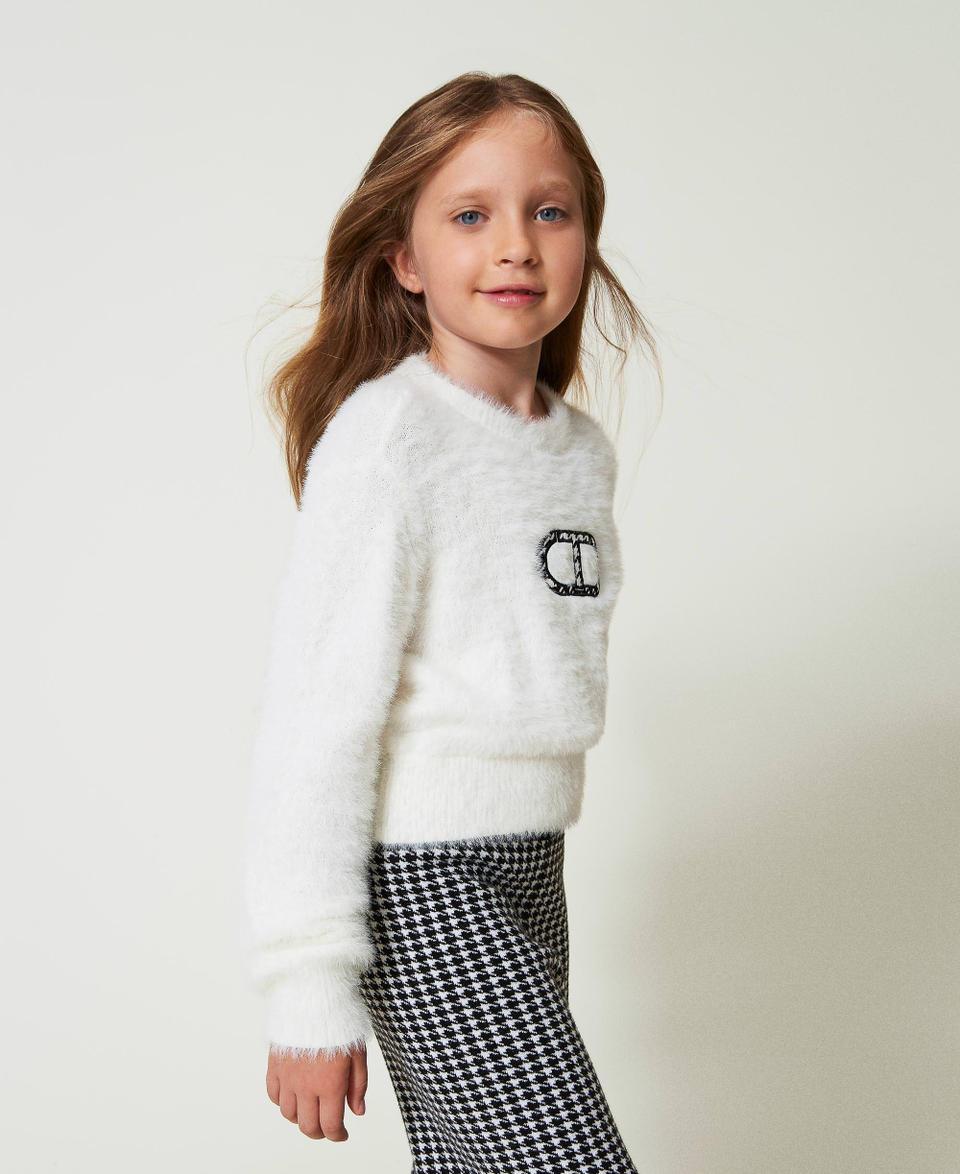 Twin Set Maglia effetto pelliccia con logo Oval T Presa