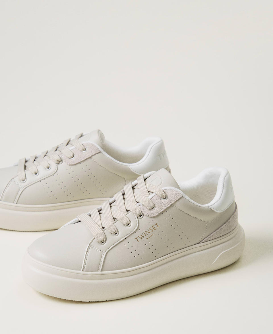 Twin Set Sneakers traforate con logo Vendita