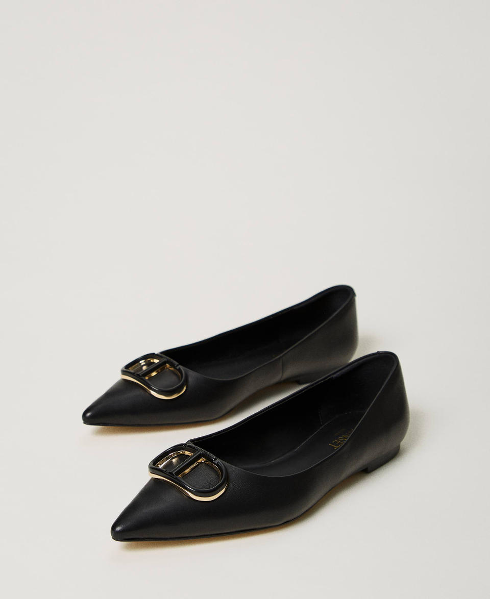 Twin Set Ballerine in pelle con Oval T Convenienza