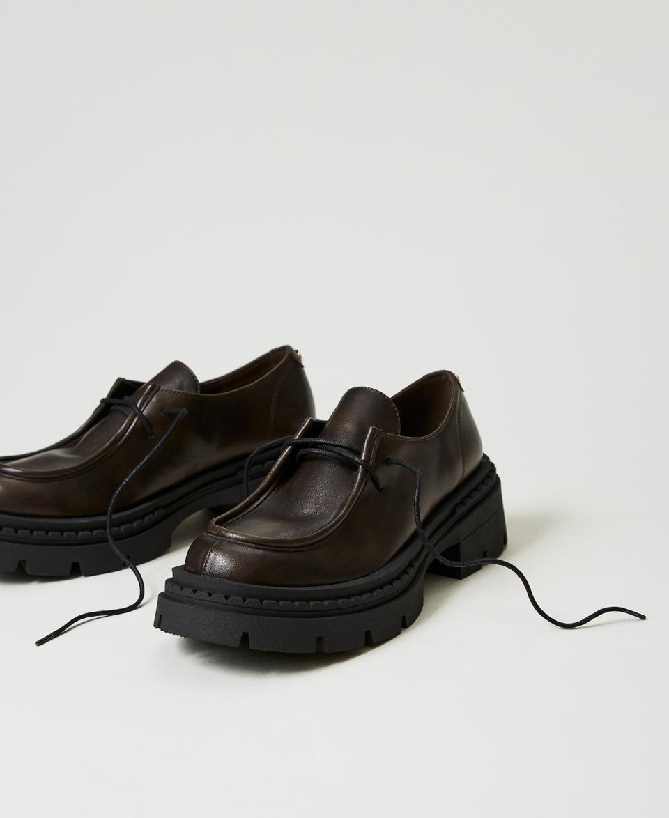 Twin Set Scarpe stringate con Oval T Outlet
