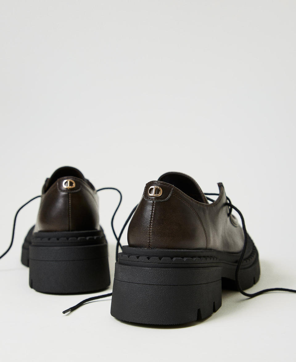 Twin Set Scarpe stringate con Oval T Outlet