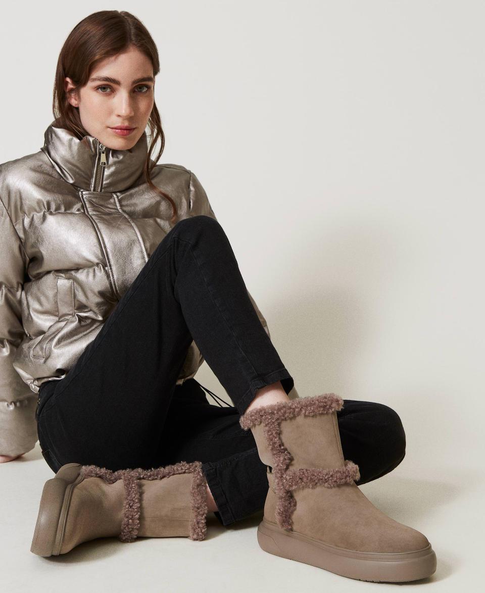 Twin Set Stivaletti con dettagli in faux fur Saldi Di Fabbrica