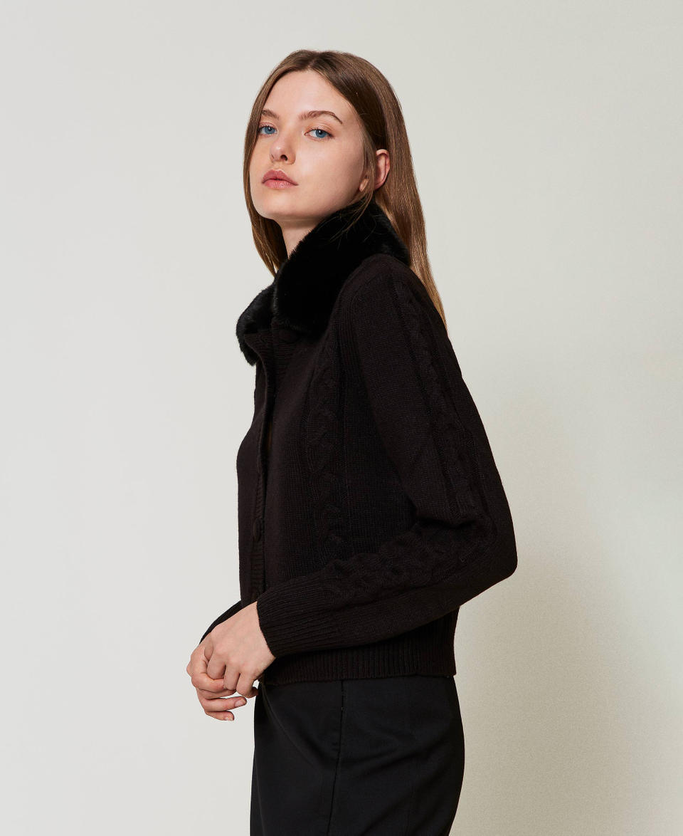Twin Set Cardigan corto con collo in faux fur Smaltimento dello stoccaggio