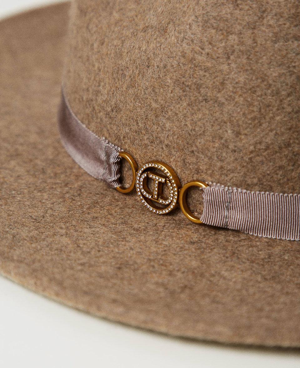 Twin Set Cappello in panno con Oval T ACQUISTA ORA