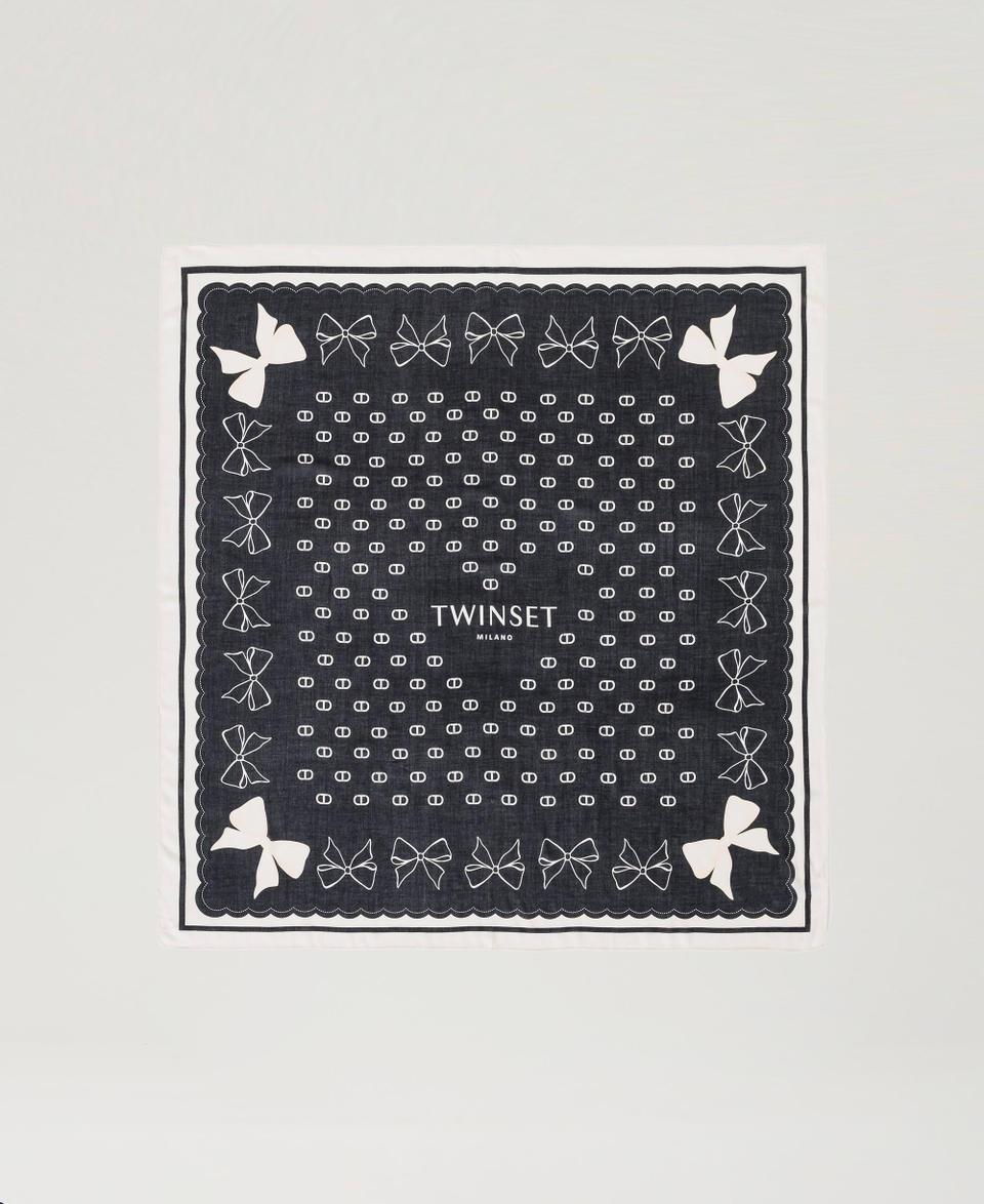 Twin Set Kefiah con stampa fiocchi e logo Fino al 55% di sconto