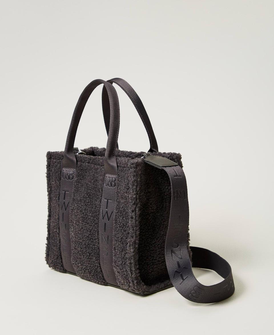 Twin Set Borsa shopper in faux fur effetto furry Sconto