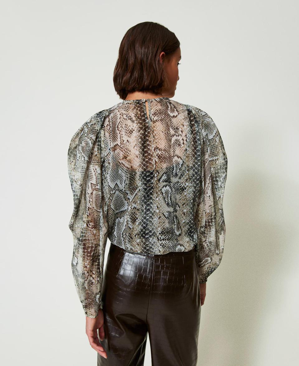 Twin Set Blusa in creponne con stampa snake Fino al 60% di sconto