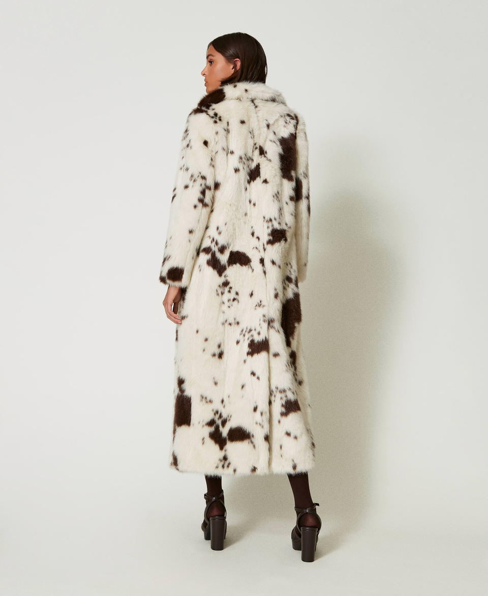 Twin Set Cappotto lungo in faux fur Enormi sconti