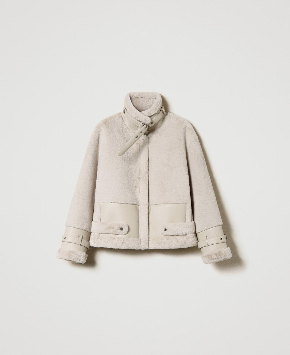 Twin Set Giacca in faux fur con cinturini Nuovi prodotti
