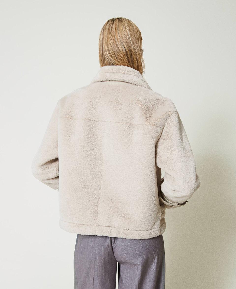 Twin Set Giacca in faux fur con cinturini Nuovi prodotti