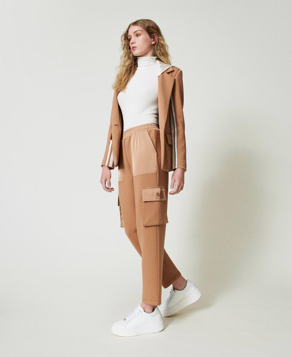 Twin Set Pantaloni cargo in tessuto scuba e raso Offerta Pasqua