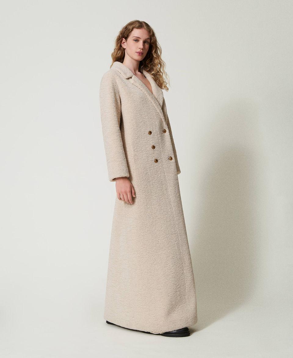 Twin Set Cappotto lungo doppiopetto in faux fur Fornitura limitata