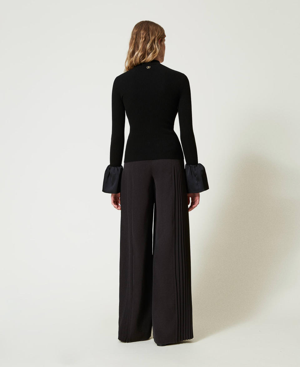 Twin Set Pantaloni a palazzo in georgette plissé Offerta natalizia