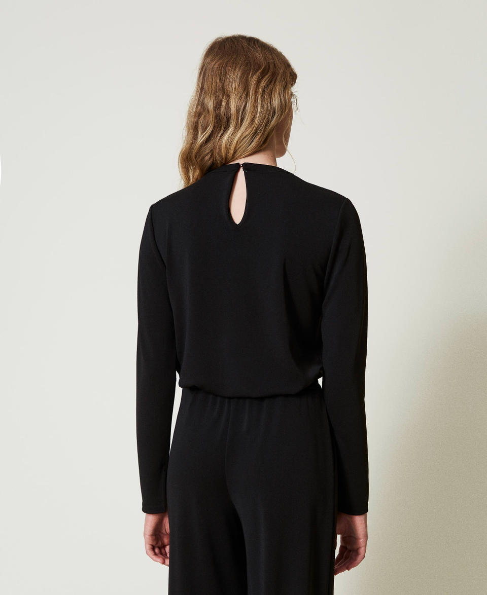 Twin Set Blusa in jersey crêpe con drappeggio Nuovi prodotti