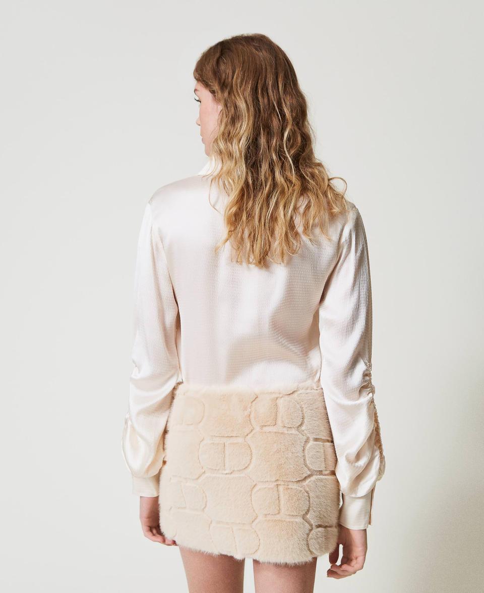 Twin Set Minigonna in faux fur con Oval T Latest stili