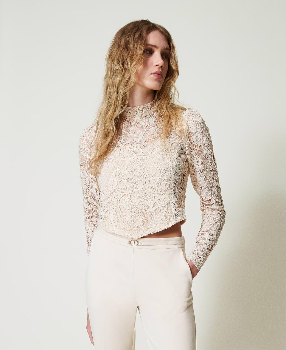 Twin Set Blusa cropped in pizzo macramè Fino al 55% di sconto