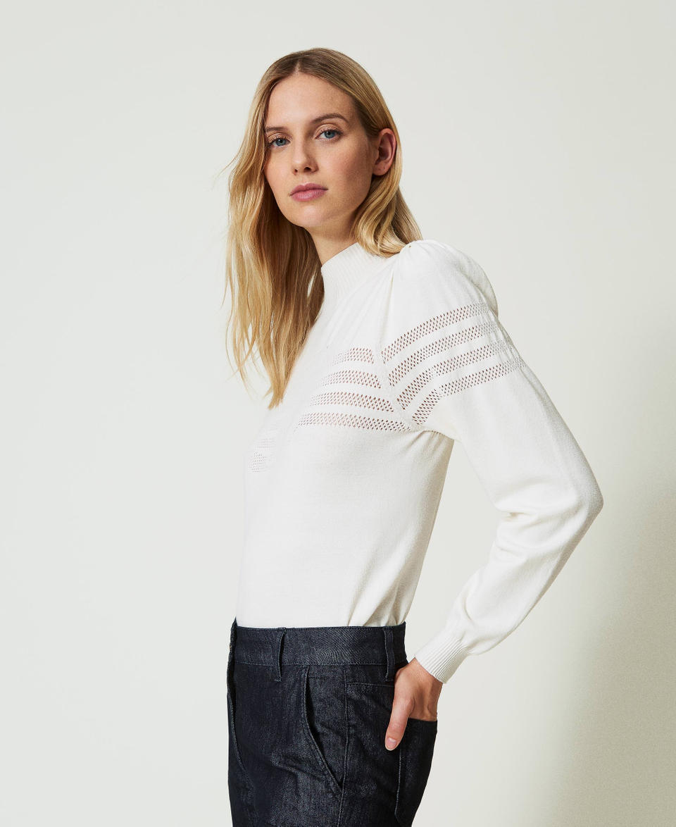 Twin Set Maglia lupetto con lavorazione Oval T Super sconto
