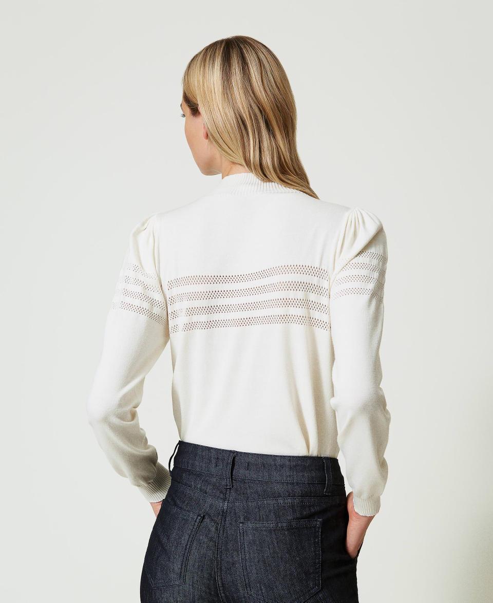Twin Set Maglia lupetto con lavorazione Oval T Super sconto