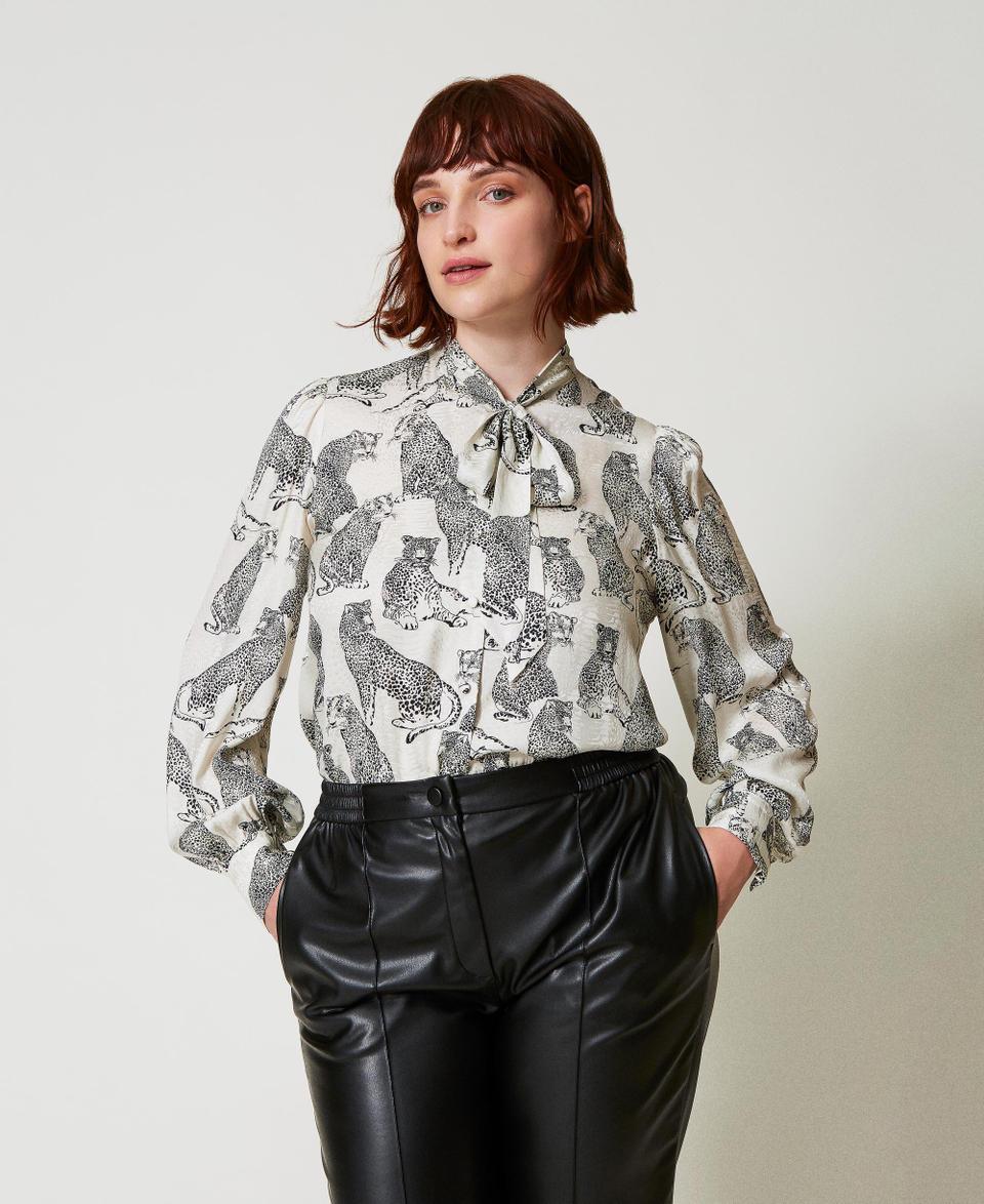 Twin Set Camicia jacquard con stampa giaguaro Offerta Anniversario