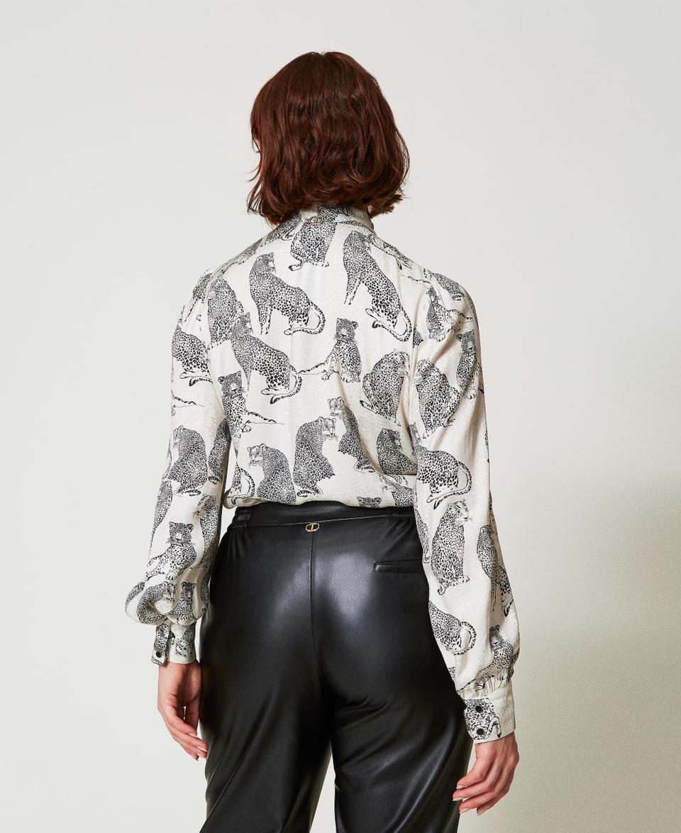 Twin Set Camicia jacquard con stampa giaguaro Offerta Anniversario