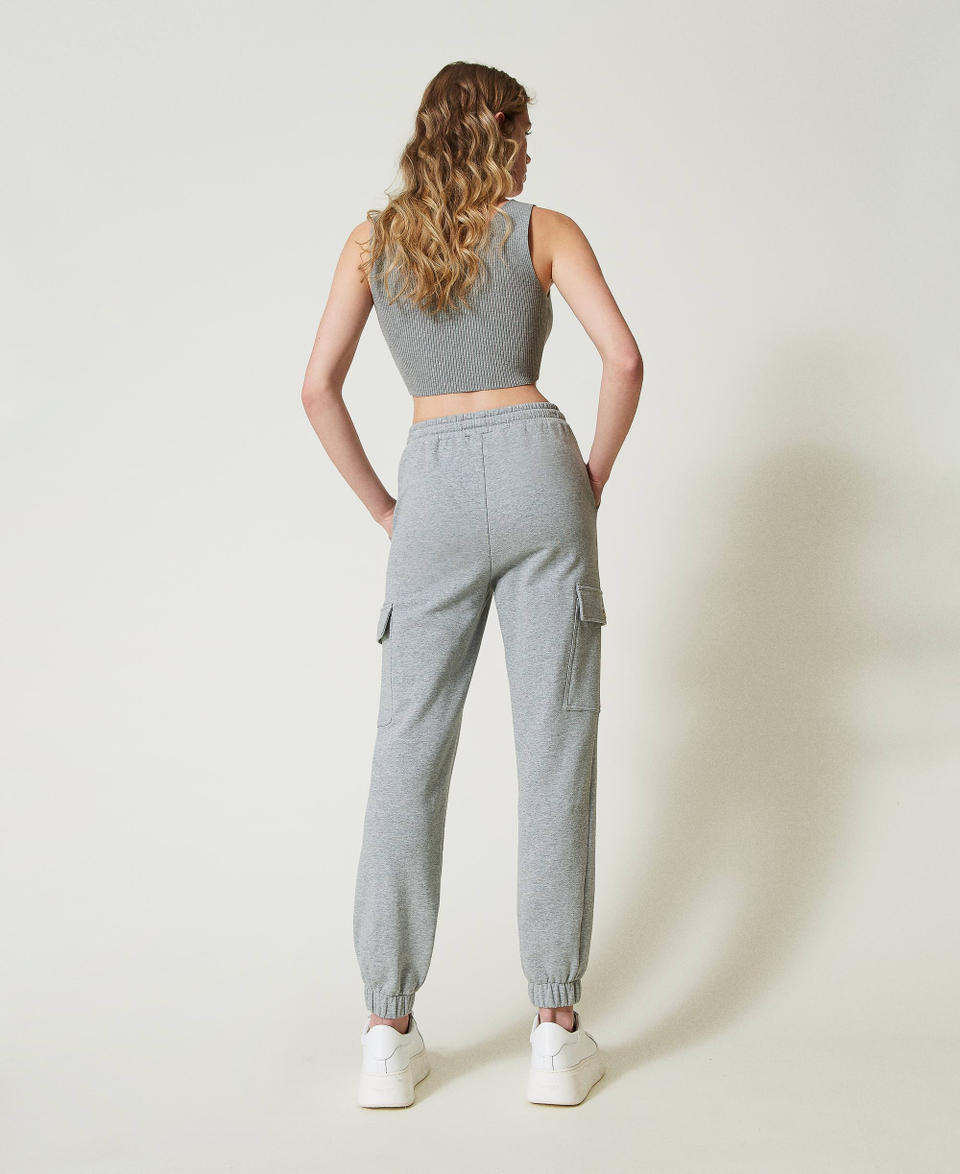 Twin Set Pantaloni joggers in felpa con Oval T Esporta salva