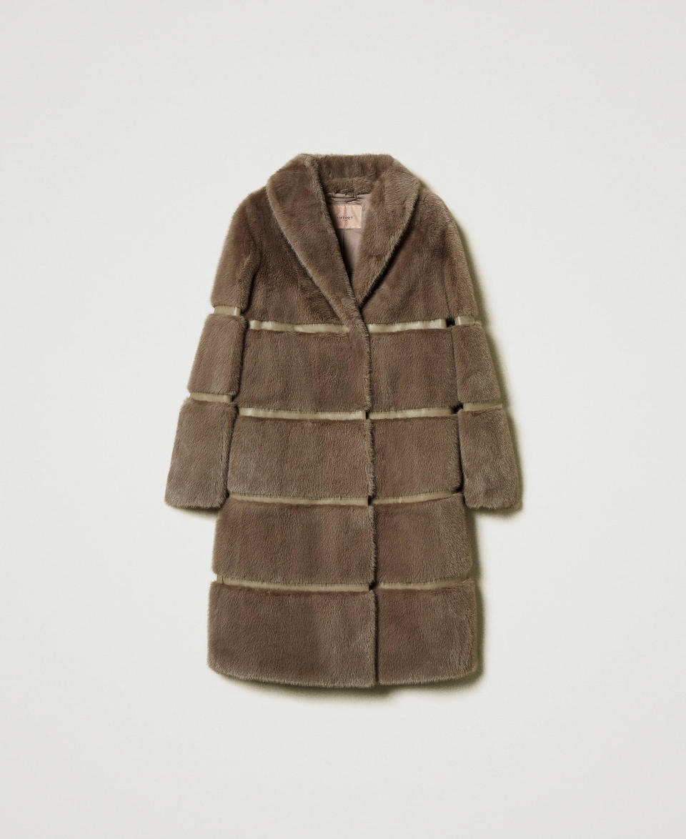 Twin Set Cappotto in faux fur con intarsi Italy