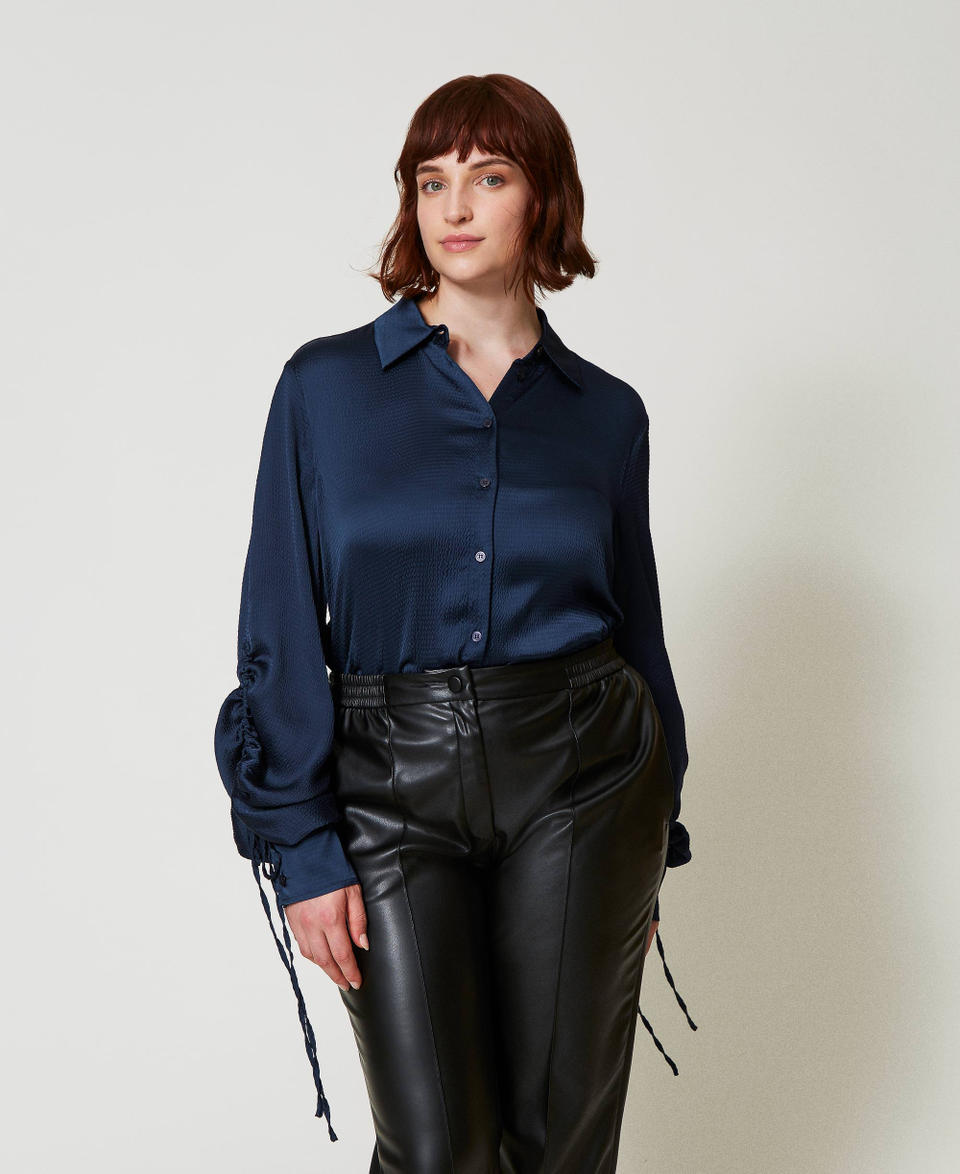 Twin Set Camicia in raso martellato con oblò Novità