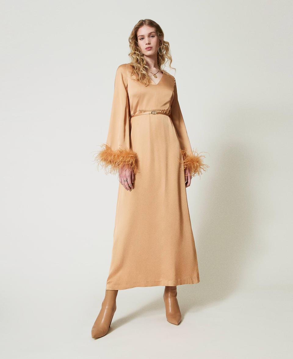 Twin Set Abito lungo in raso con piume Saldi Di Fabbrica