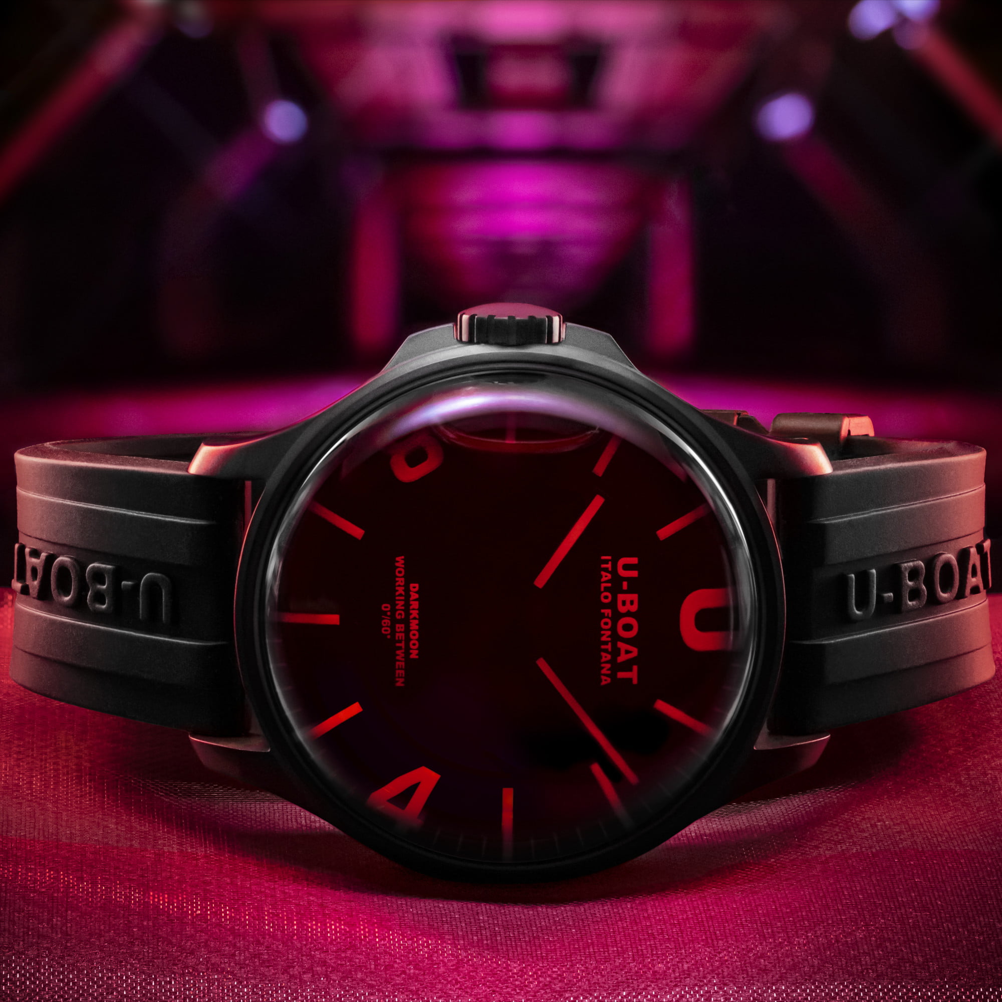 U Boat DARKMOON 44MM RED GLASS PVD Prezzo Ridotto