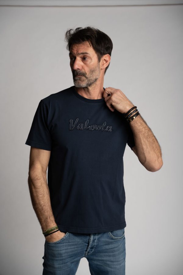Valvola Fashion T-SHIRT MANICA CORTA LOGO SCRIPT Valvola Fashion T-SHIRT MANICA CORTA LOGO SCRIPT