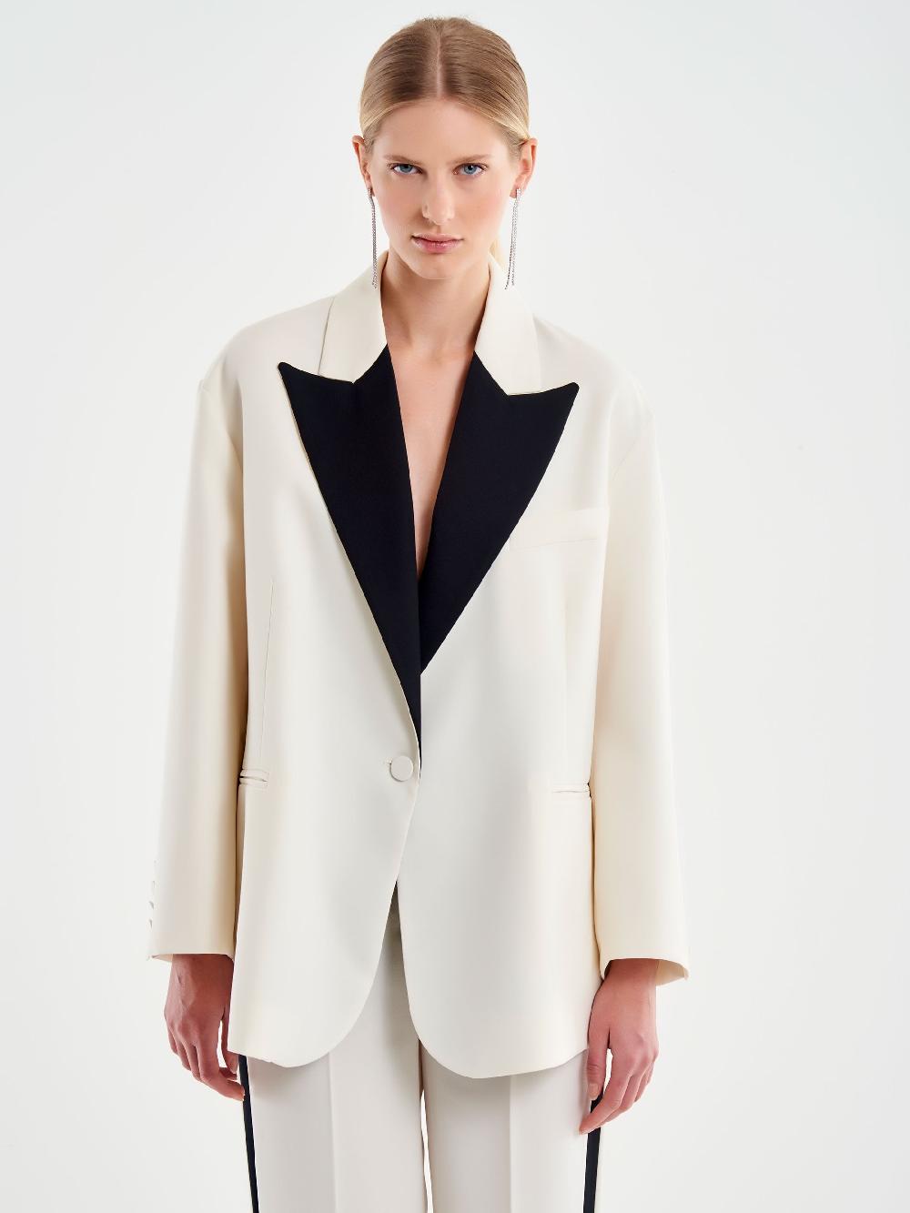 Vicolo Blazer Oversized con Revers a Contrasto Bianco Sottocosto