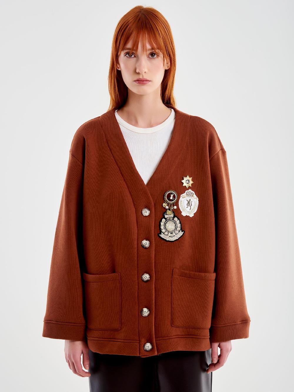 Vicolo Cardigan in Felpa con Patch e Spille Marrone I Più Venduti