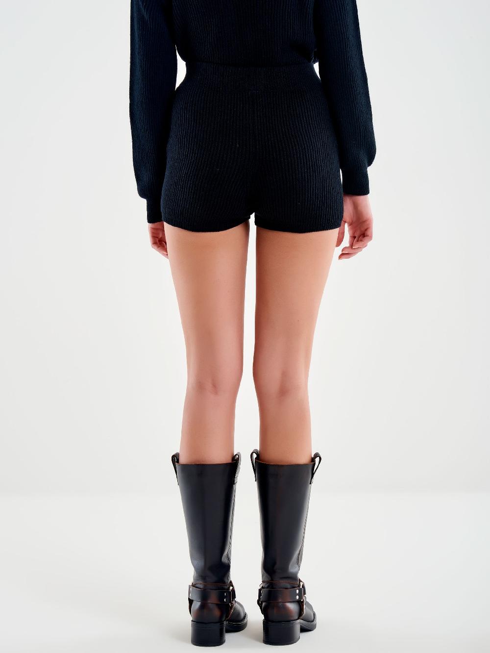 Vicolo Shorts in Maglia a Coste Nero Presa