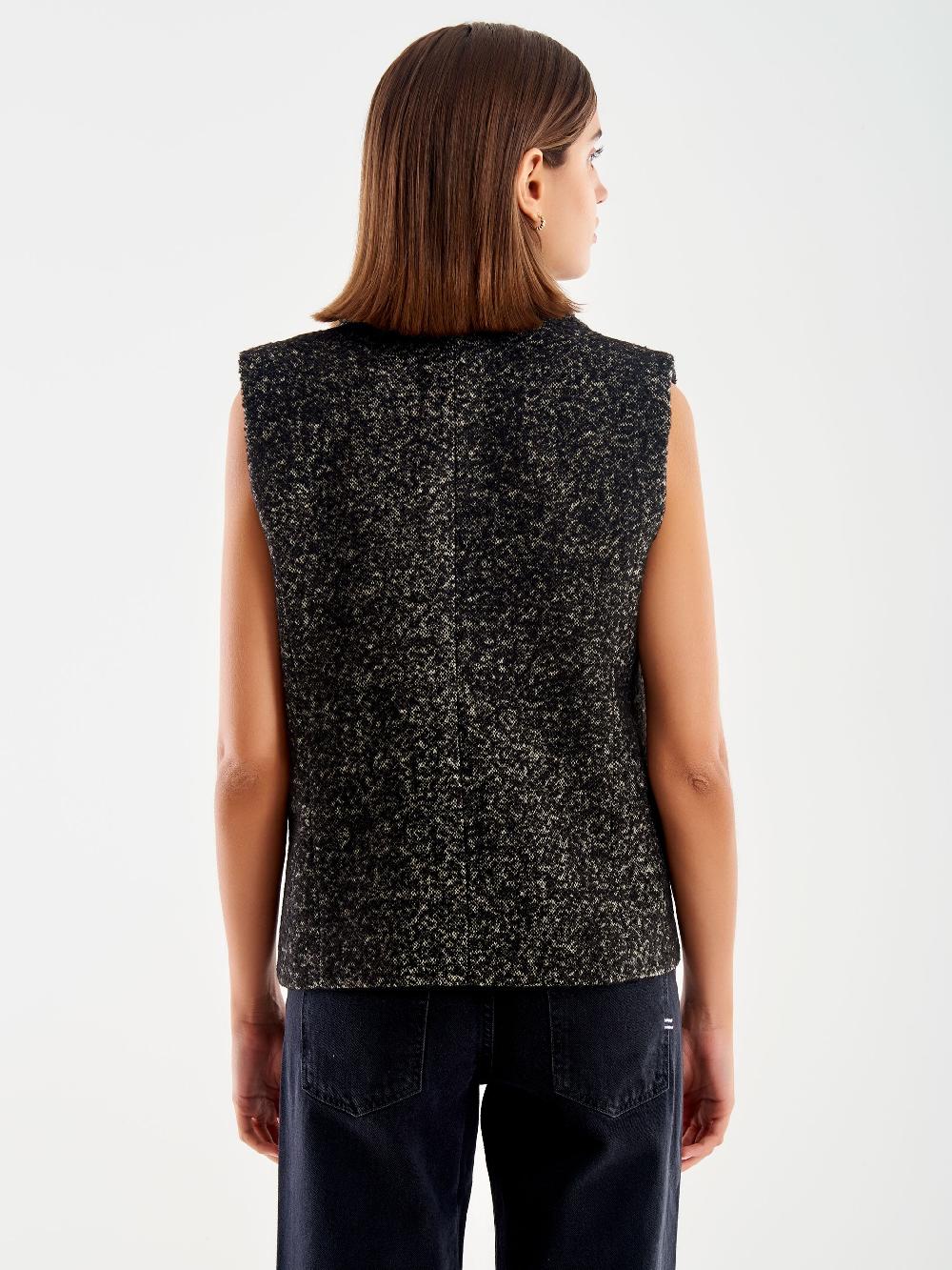 Vicolo Gilet Tre Bottoni – Vicolo Sottocosto