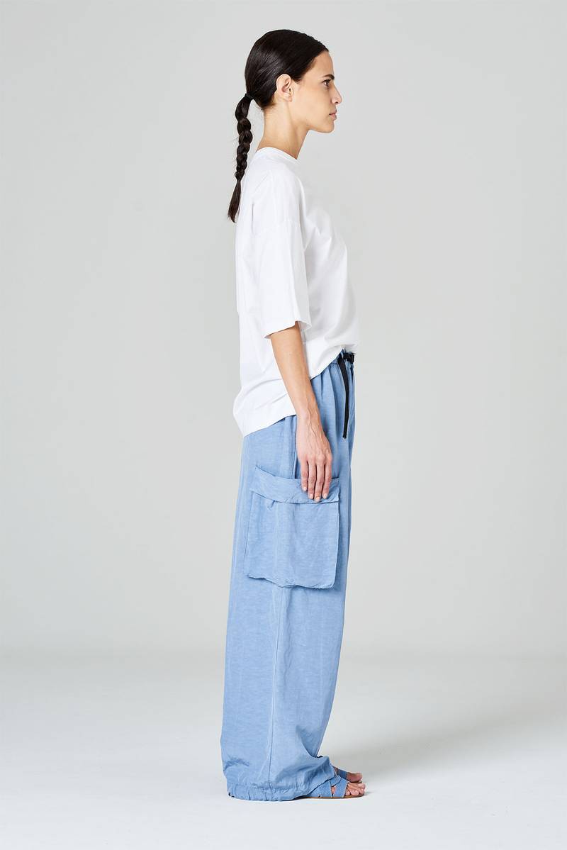 White sand Pantaloni cargo gamba ampia in misto rayon-viscosa Qualità