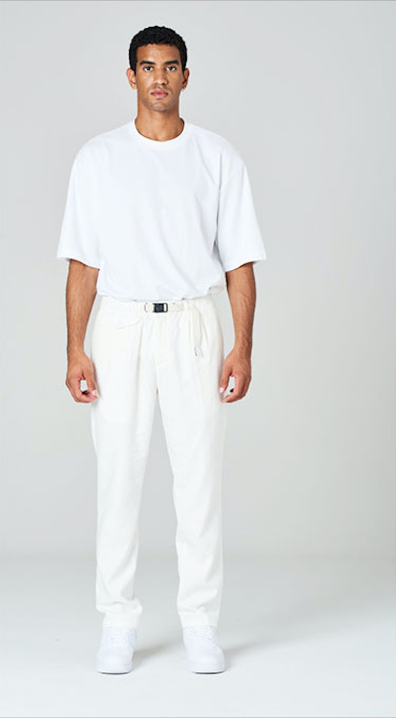 White sand Pantaloni regular fit con doppia pince 2025