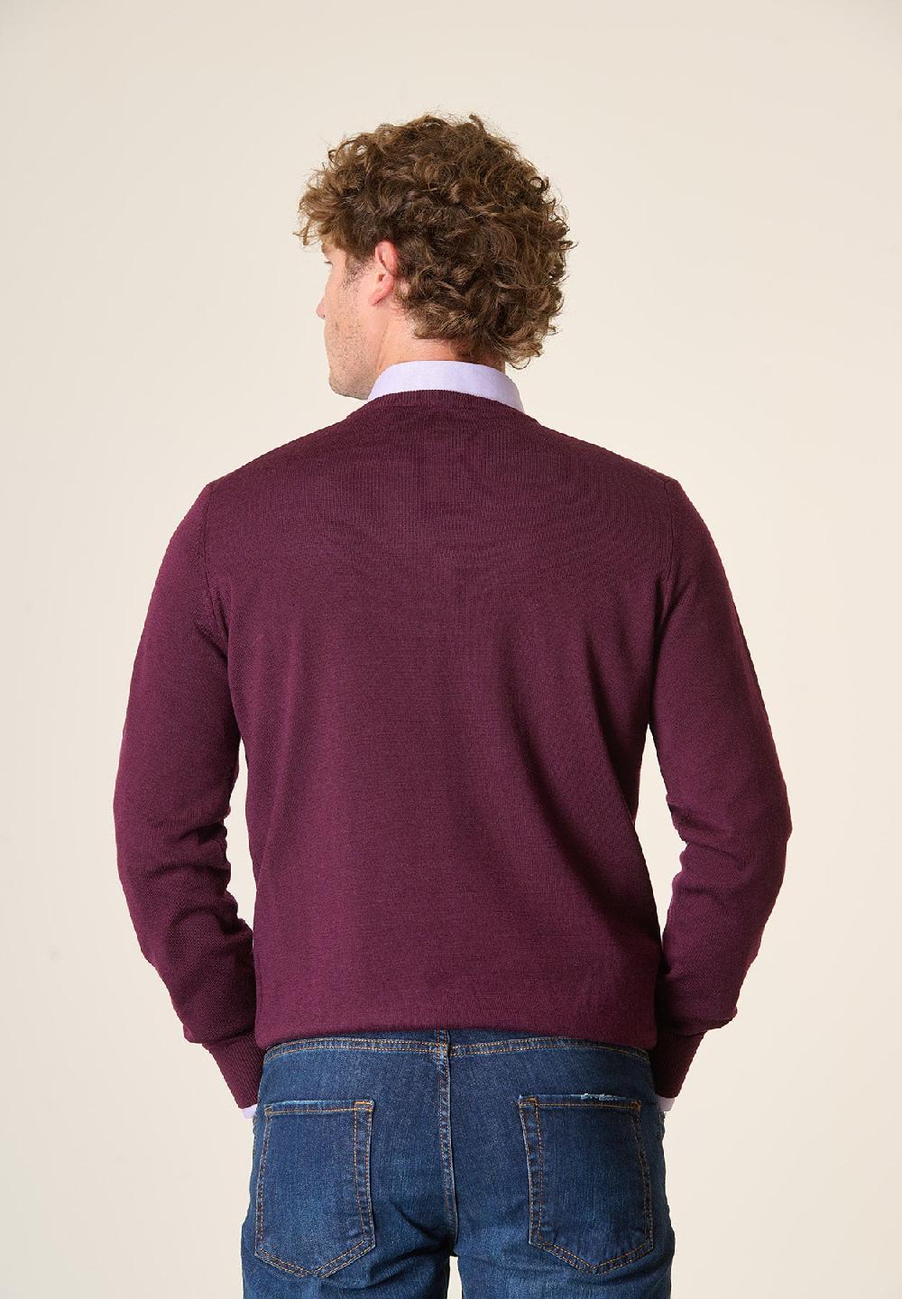 Angelico Scollo V viola melanzana lana merinos extrafine Saldi Di Fabbrica