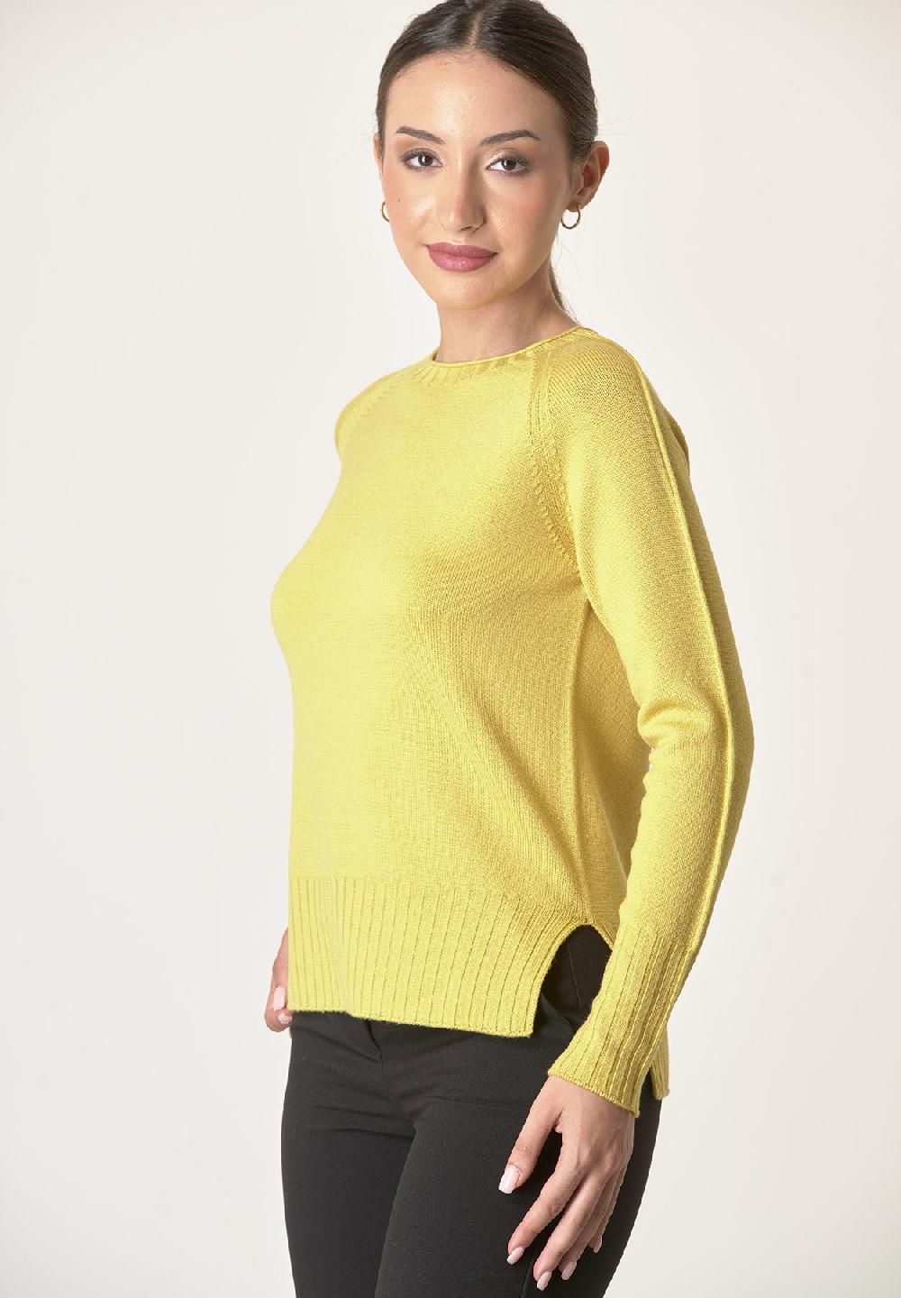 Angelico Girocollo giallo lana merinos con spacchi Soddisfazione Garantita