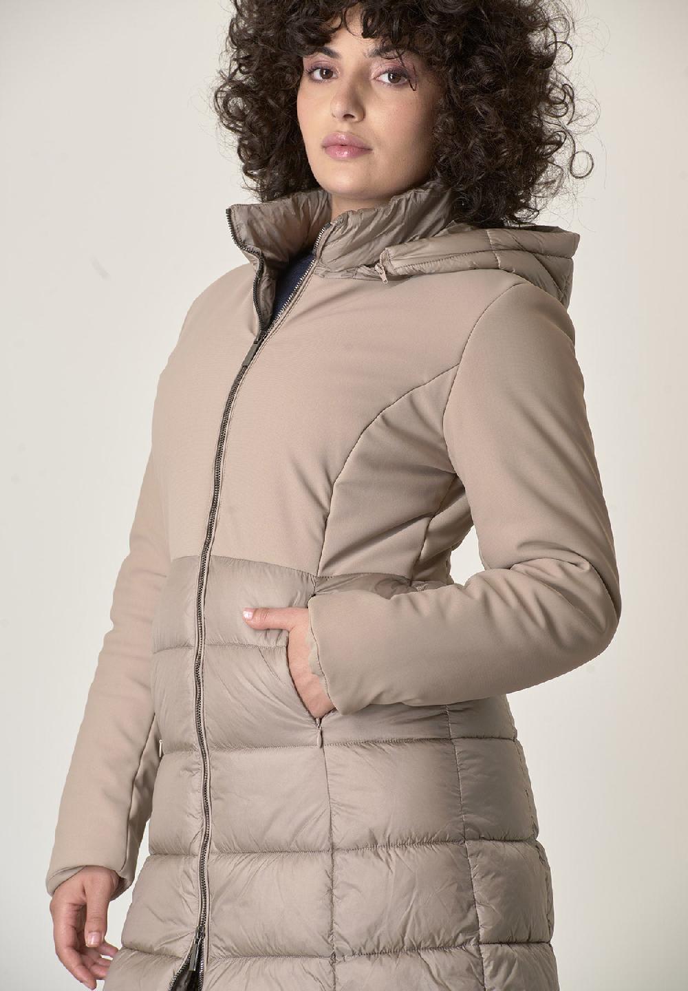 Angelico Piumino beige bi-tessuto trapuntato lunghezza media Affare Del Giorno