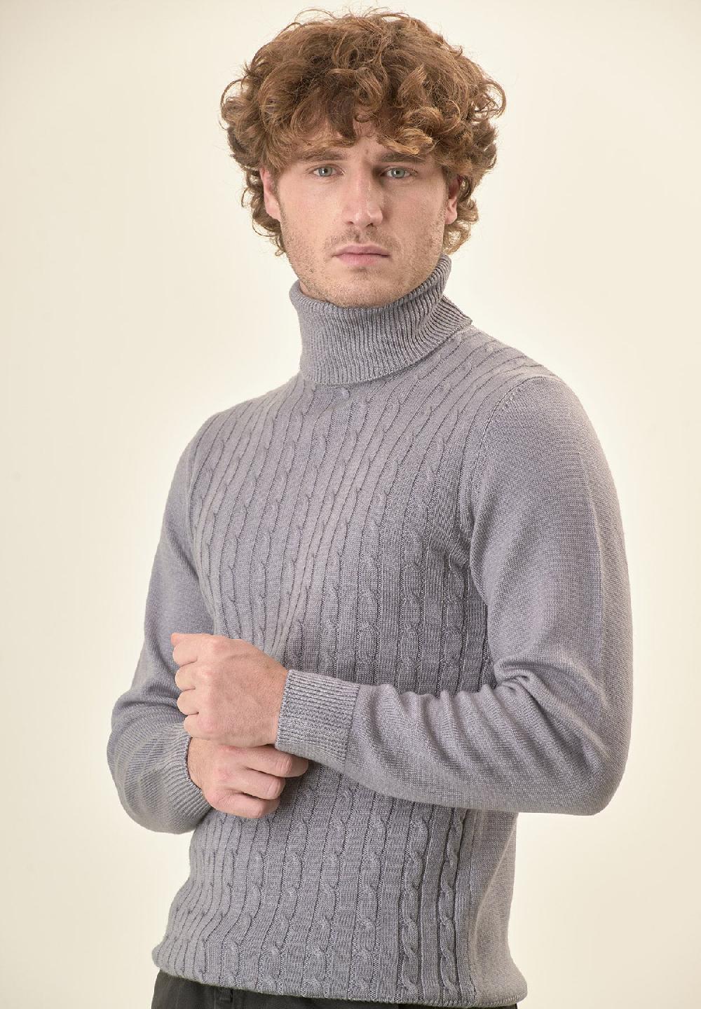Angelico Dolcevita grigio trecce lana acidata Presa
