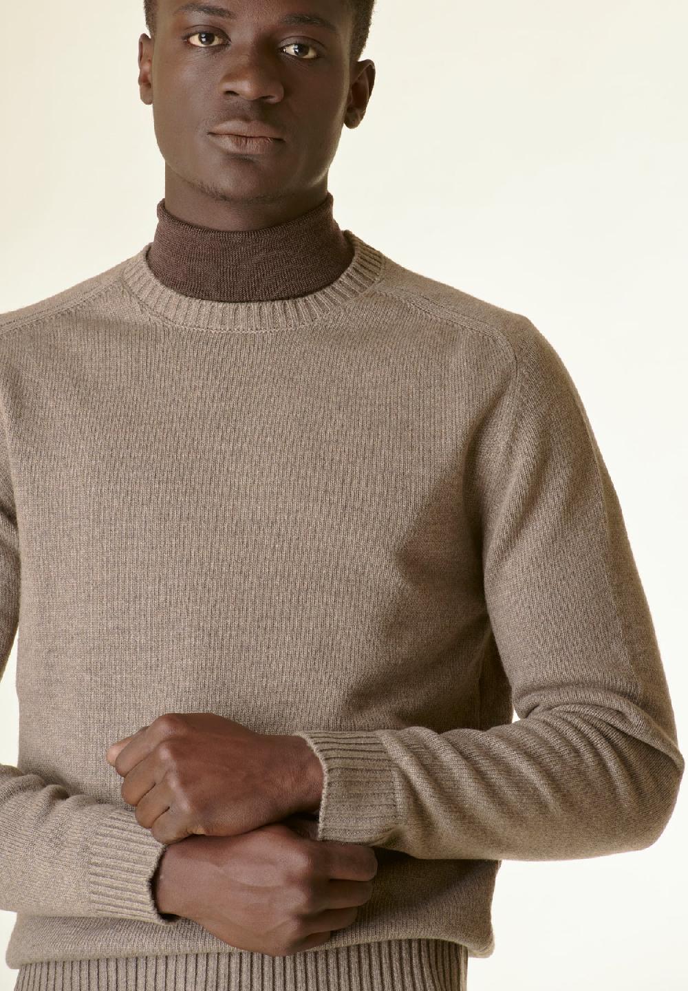 Angelico Maglia tortora raglan bordi alti Convenienza